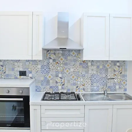 Casa Cavour By Propertize - Centro Storico アパート パキーノ
