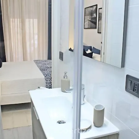 Casa Cavour By Propertize - Centro Storico Appartamento *